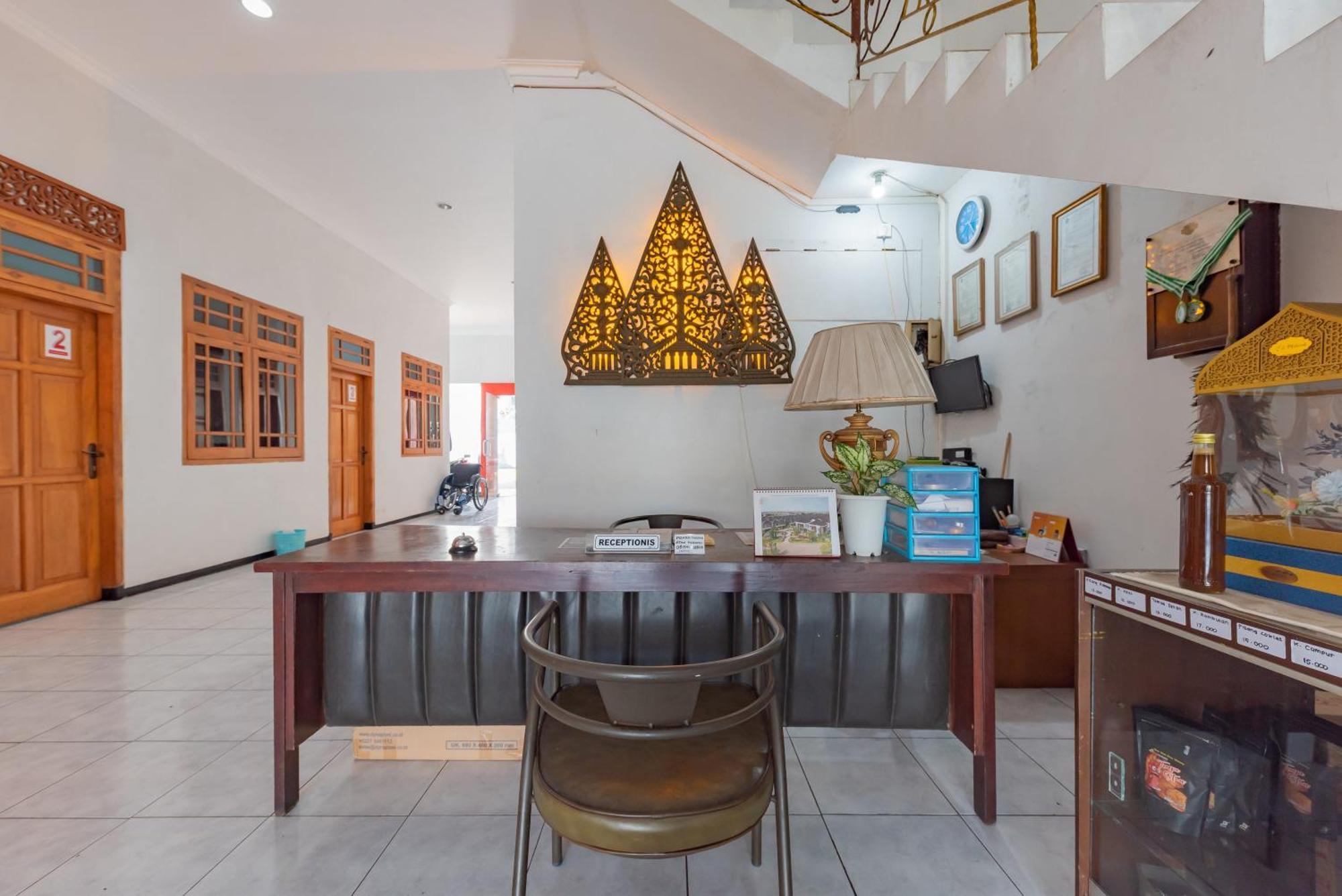 Reddoorz At Ciliwung Guest House Syariah Μαλάνγκ Εξωτερικό φωτογραφία